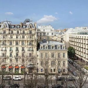 Avenue Montaigne Luxury Apartment 2Br 4P